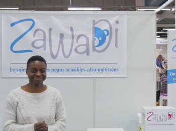 Zawadi, spécialiste de la peau des enfants métis